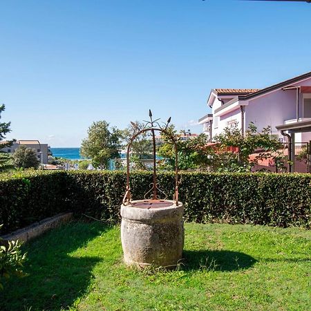 Holiday Apartment 50M From The Beach Pjescana Uvala Exteriér fotografie