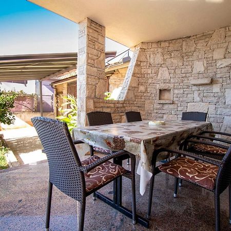 Holiday Apartment 50M From The Beach Pjescana Uvala Exteriér fotografie
