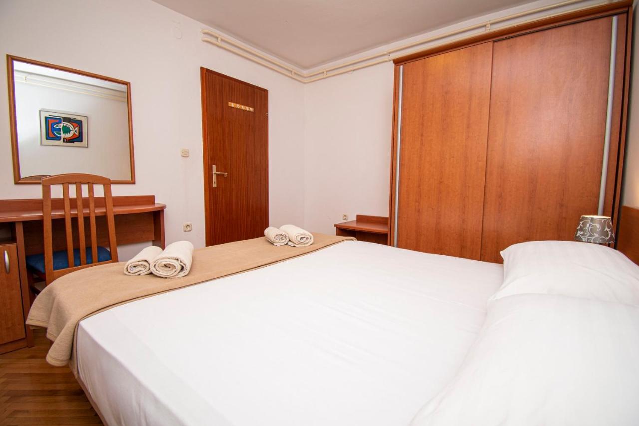 Holiday Apartment 50M From The Beach Pjescana Uvala Exteriér fotografie