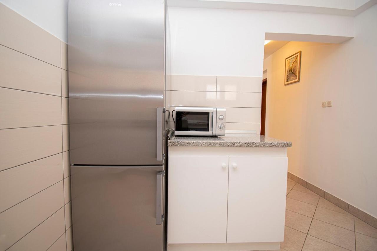 Holiday Apartment 50M From The Beach Pjescana Uvala Exteriér fotografie