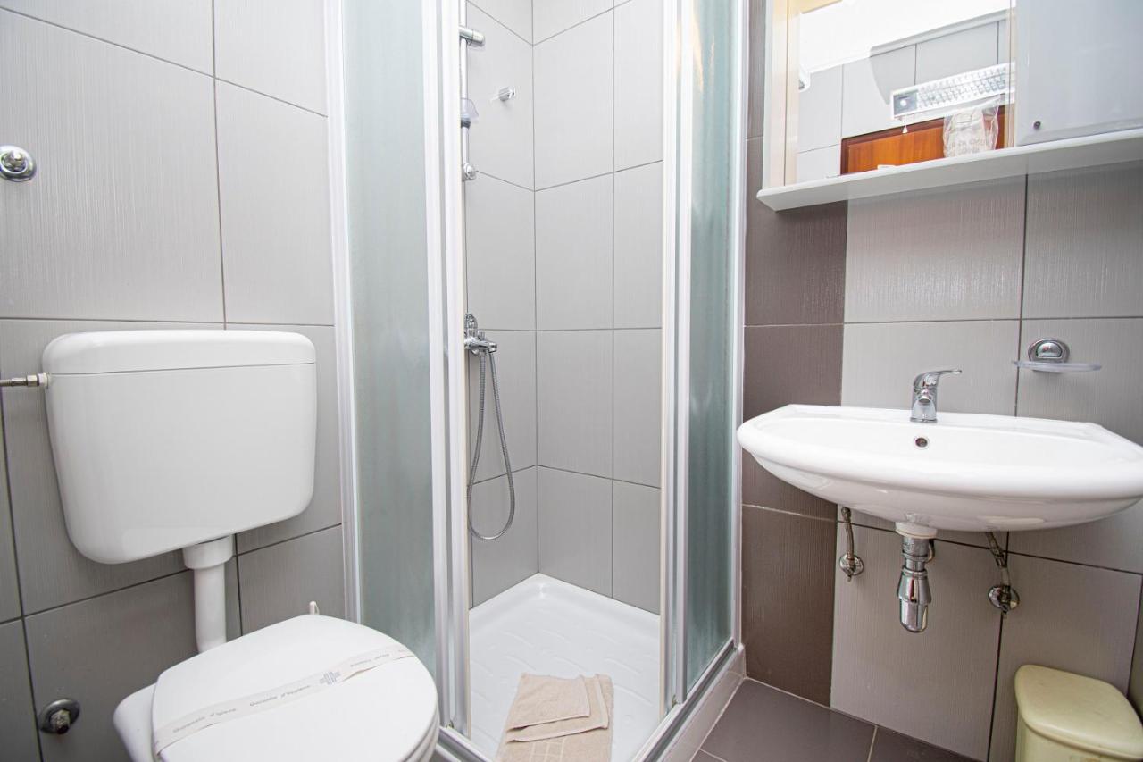 Holiday Apartment 50M From The Beach Pjescana Uvala Exteriér fotografie